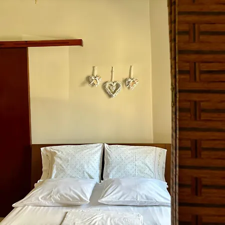 Roussos Central House Hébergement de vacances Ágios Nikólaos