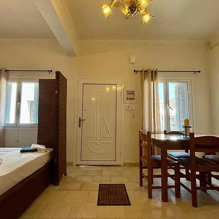 Roussos Central House * Ágios Nikólaos